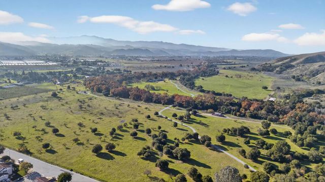 19127 Legend Court, Morgan Hill, CA 95037