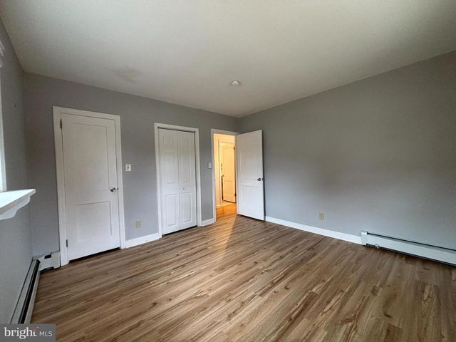 64 VALLEY RD, Phoenixville, PA 19460