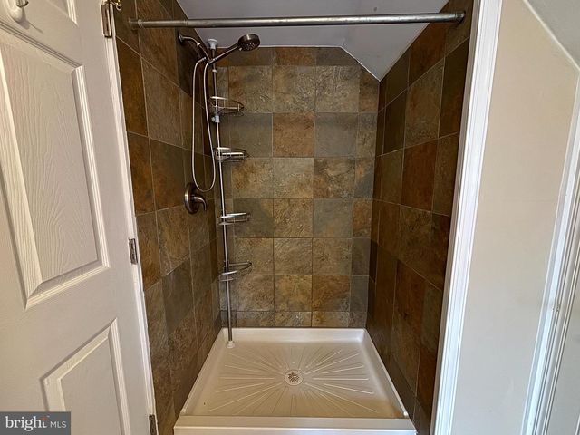 64 VALLEY RD, Phoenixville, PA 19460