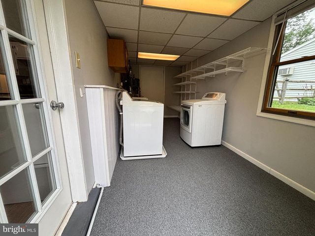 64 VALLEY RD, Phoenixville, PA 19460