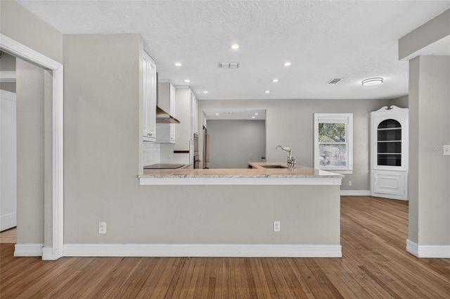 800 W SMITH STREET, Orlando, FL 32804