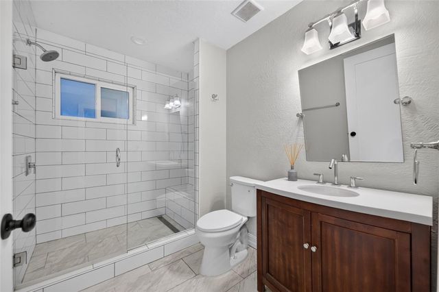 800 W SMITH STREET, Orlando, FL 32804