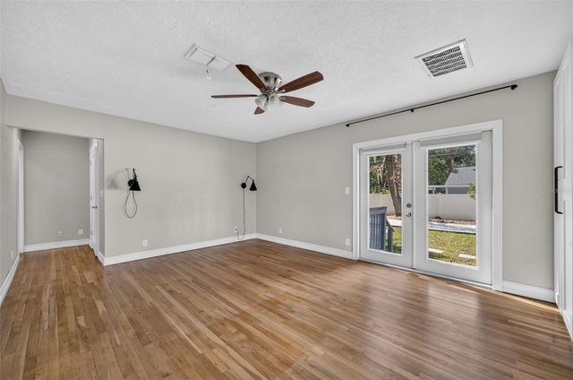 800 W SMITH STREET, Orlando, FL 32804