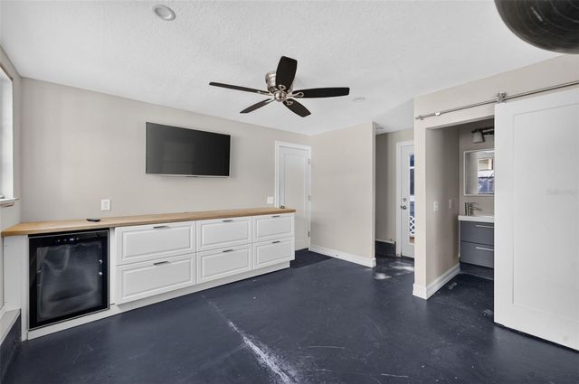 800 W SMITH STREET, Orlando, FL 32804