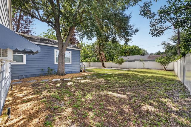 800 W SMITH STREET, Orlando, FL 32804