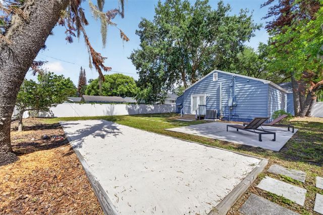 800 W SMITH STREET, Orlando, FL 32804