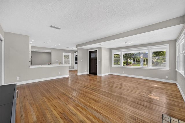 800 W SMITH STREET, Orlando, FL 32804