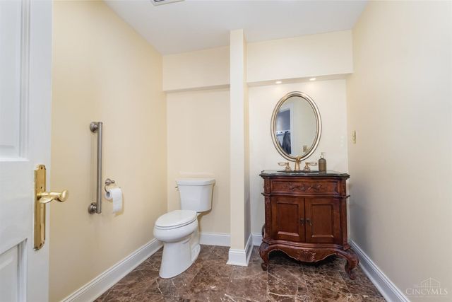 2121 Alpine Place, Cincinnati, OH 45206