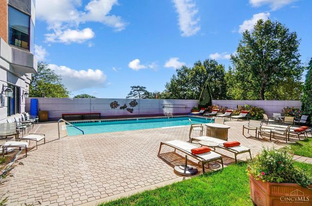 2121 Alpine Place, Cincinnati, OH 45206