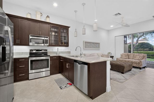 15074 Via Porta, Delray Beach, FL 33446