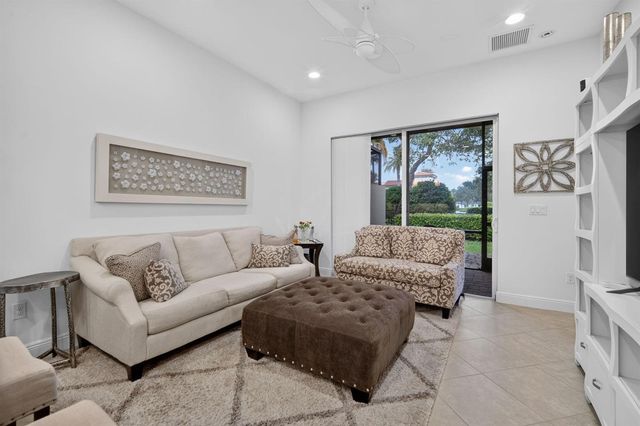 15074 Via Porta, Delray Beach, FL 33446