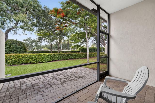 15074 Via Porta, Delray Beach, FL 33446