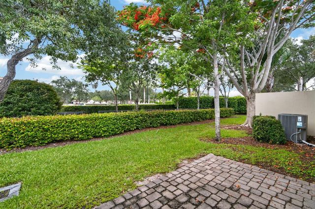 15074 Via Porta, Delray Beach, FL 33446