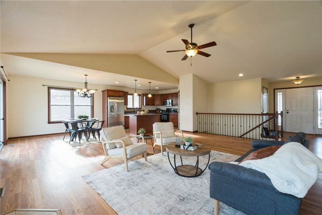 3454 Penny Lane, Marion, IA 52302