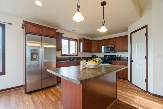 3454 Penny Lane, Marion, IA 52302