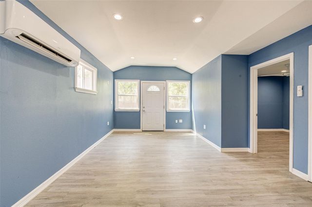 8709 Knox Street B, Houston, TX 77088