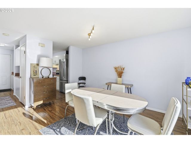 3433 MCNARY Pkwy 803, Lake Oswego, OR 97035