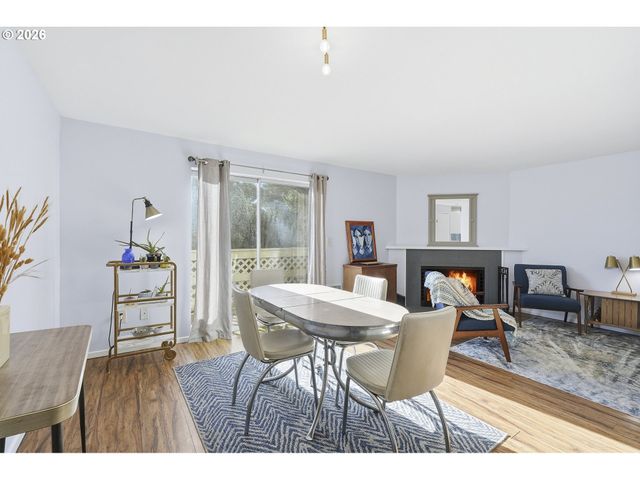 3433 MCNARY Pkwy 803, Lake Oswego, OR 97035