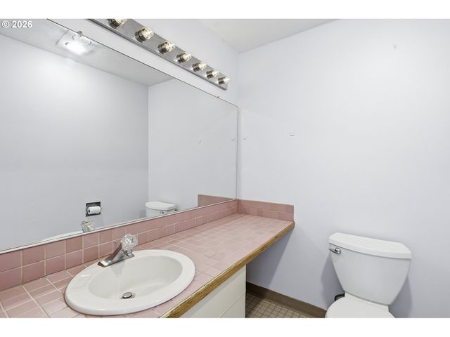 3433 MCNARY Pkwy 803, Lake Oswego, OR 97035