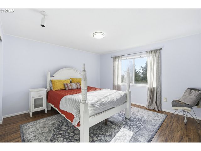 3433 MCNARY Pkwy 803, Lake Oswego, OR 97035