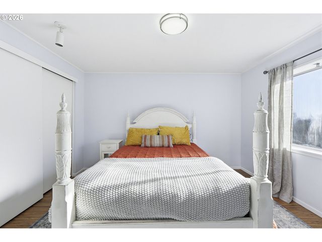 3433 MCNARY Pkwy 803, Lake Oswego, OR 97035