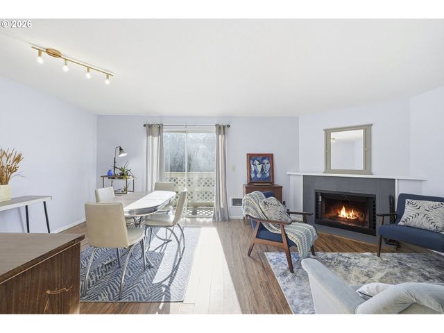 3433 MCNARY Pkwy 803, Lake Oswego, OR 97035