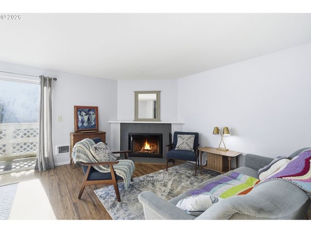 3433 MCNARY Pkwy 803, Lake Oswego, OR 97035