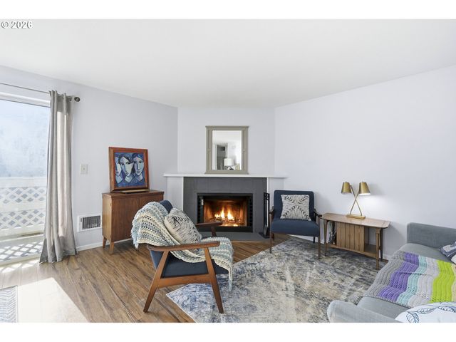 3433 MCNARY Pkwy 803, Lake Oswego, OR 97035