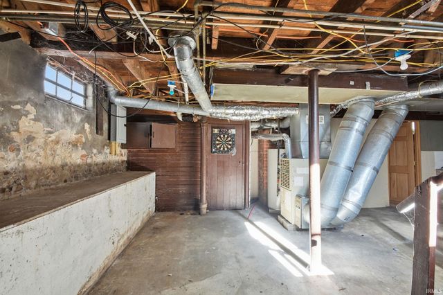 1309 W JACKSON, Muncie, IN 47303
