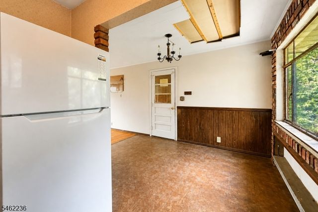 77 Independence Dr, Roselle Boro, NJ 07203