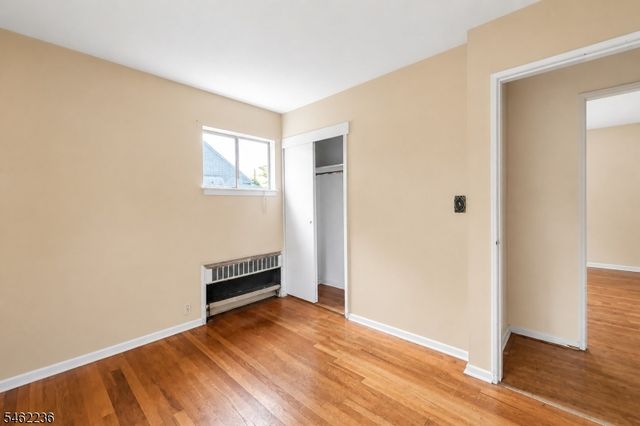 77 Independence Dr, Roselle Boro, NJ 07203