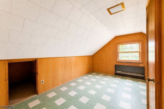 77 Independence Dr, Roselle Boro, NJ 07203