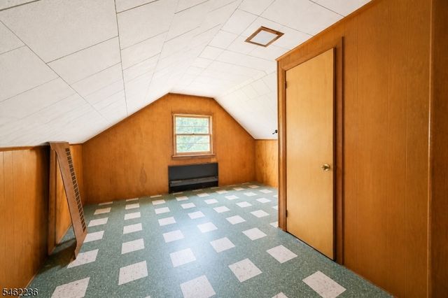 77 Independence Dr, Roselle Boro, NJ 07203