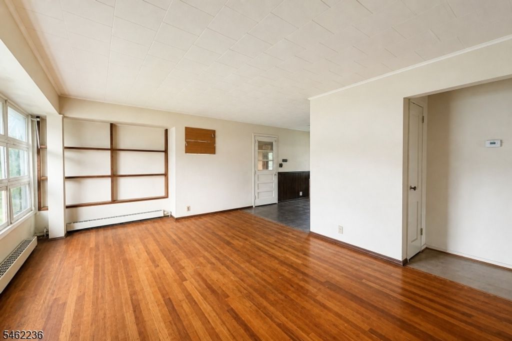 77 Independence Dr, Roselle Boro, NJ 07203 — photo 5