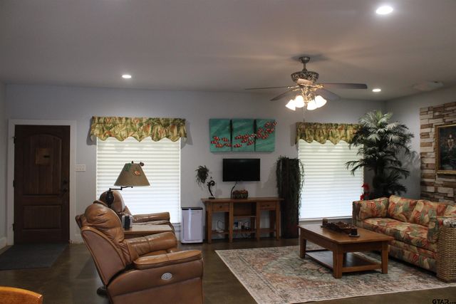 2468 FM 2767, Kilgore, TX 75662