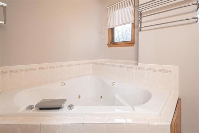 1729 Whitmore Court, Lawrence, KS 66046