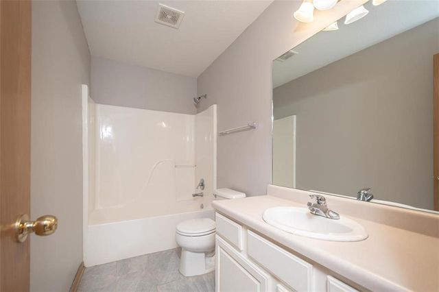 1729 Whitmore Court, Lawrence, KS 66046