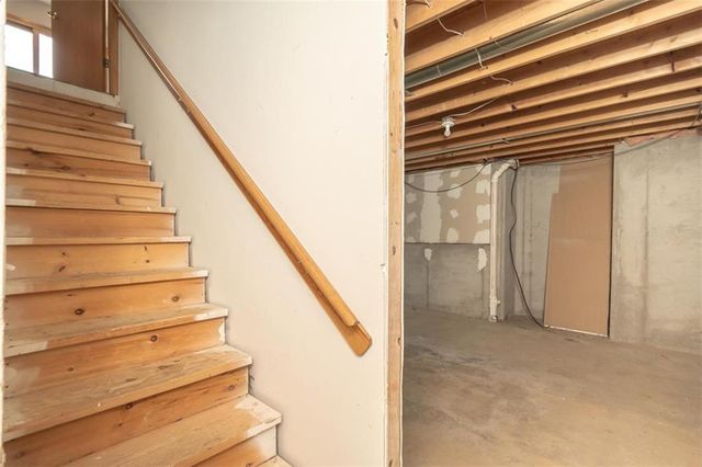 1729 Whitmore Court, Lawrence, KS 66046