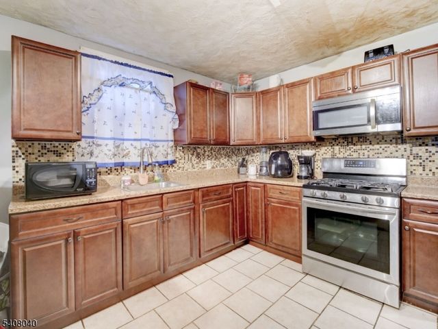 229 Palisade Ave, Garfield City, NJ 07026