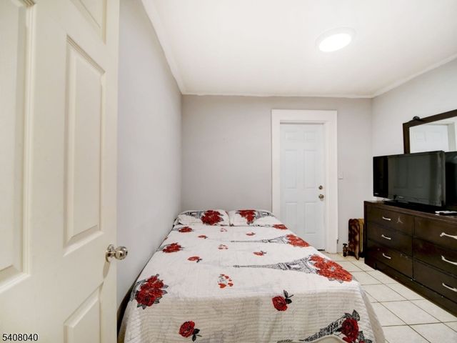 229 Palisade Ave, Garfield City, NJ 07026