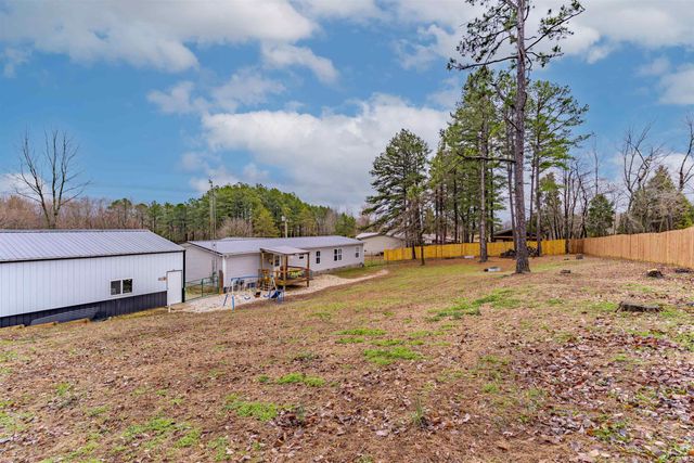 11443 S Whispering Pine Road, Huntingburg, IN 47542