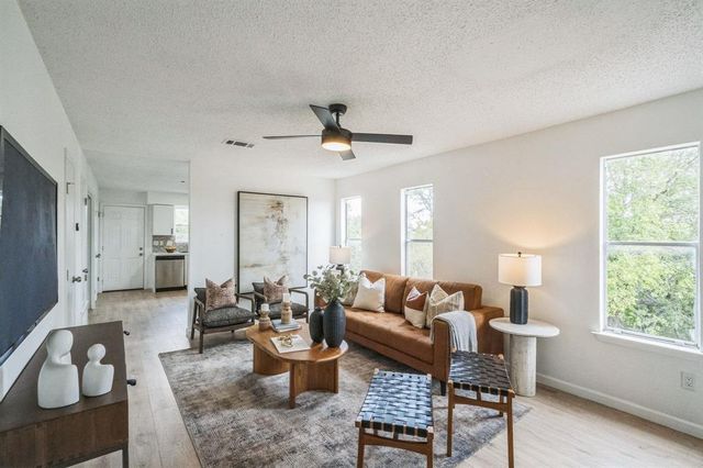 6914 Rifle BND A, Austin, TX 78736