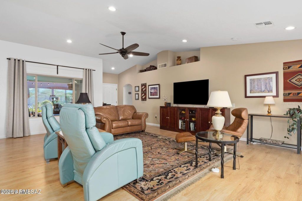 Image 10 of property listing at 14610 N CHALK CREEK Drive, Oro Valley, AZ 85755