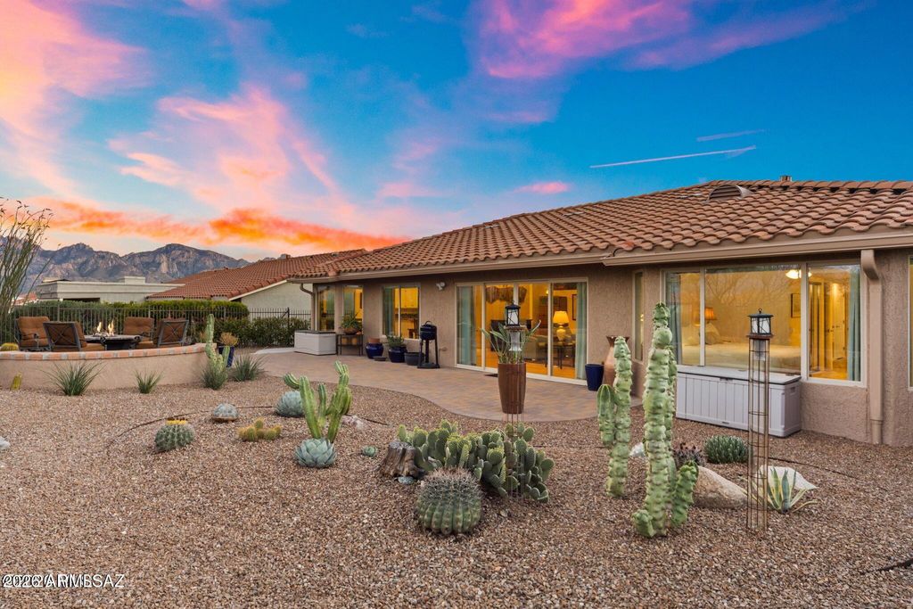 Image 2 of property listing at 14610 N CHALK CREEK Drive, Oro Valley, AZ 85755