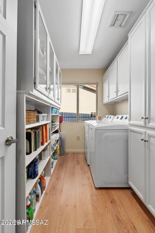 Image 24 of property listing at 14610 N CHALK CREEK Drive, Oro Valley, AZ 85755