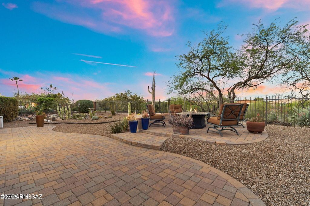 Image 26 of property listing at 14610 N CHALK CREEK Drive, Oro Valley, AZ 85755