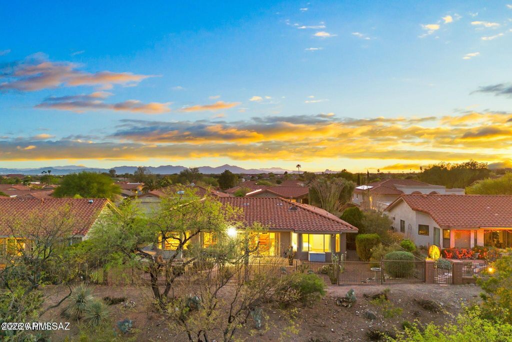 Image 31 of property listing at 14610 N CHALK CREEK Drive, Oro Valley, AZ 85755