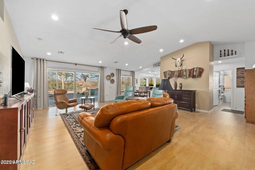 Image 8 of property listing at 14610 N CHALK CREEK Drive, Oro Valley, AZ 85755