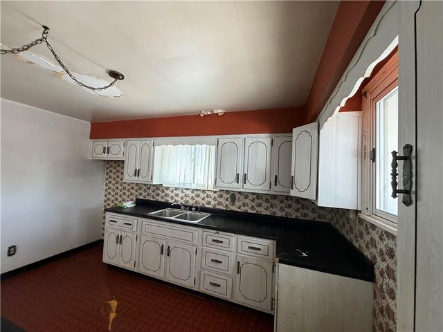 748 Caldwell Ave, New Kensington, PA 15068