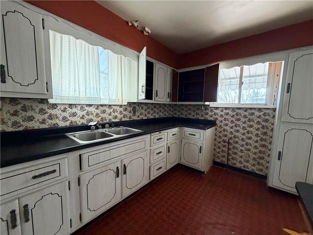 748 Caldwell Ave, New Kensington, PA 15068